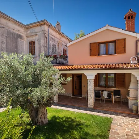 Villa 1931 *