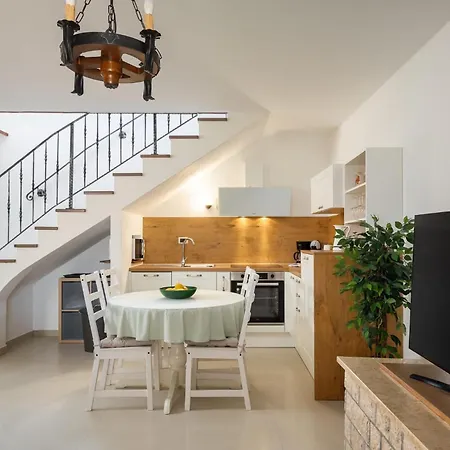 Villa 1931 *